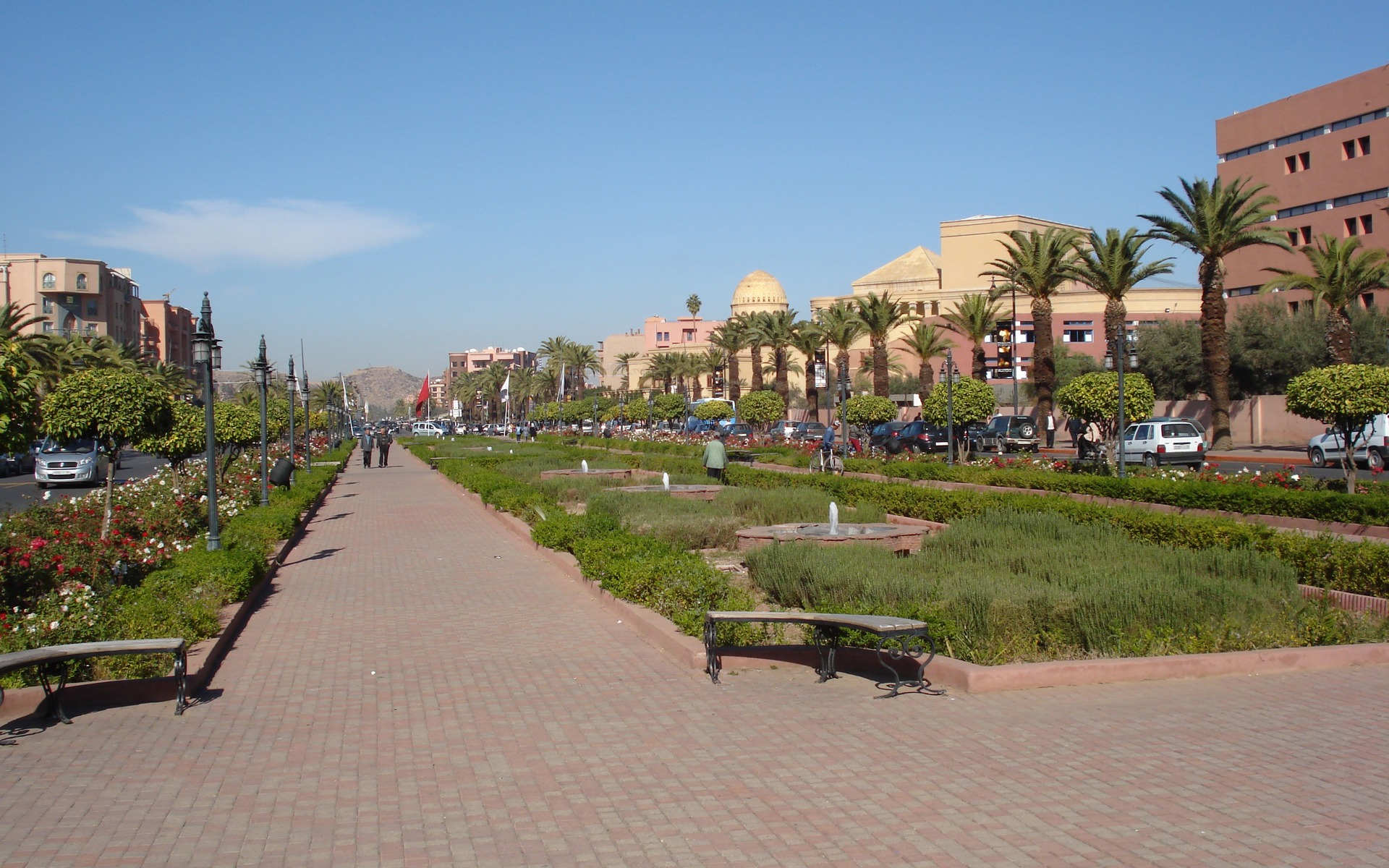 Marrakech — avenue Mohammed VI, Hilverd Reker, CC BY-SA 3.0